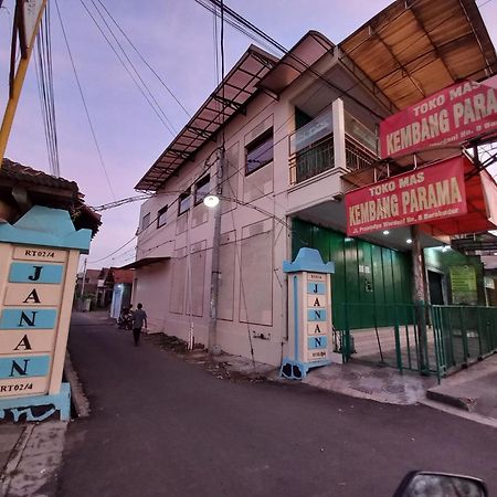 Ada Homestay Magelang Bagian luar foto