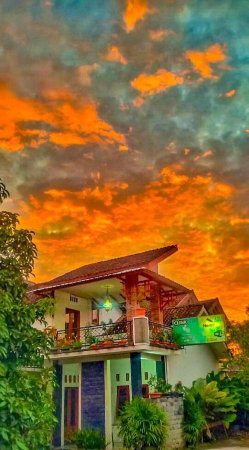 Ada Homestay Magelang Bagian luar foto